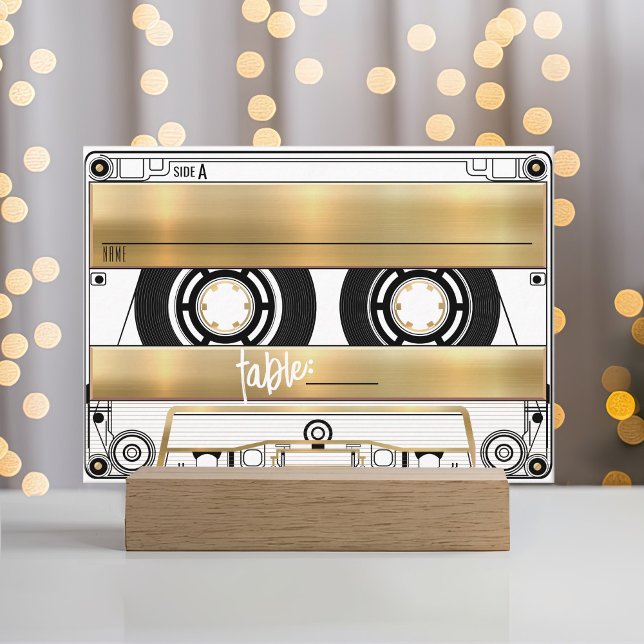 Retro guld kassettband bröllop platt plats kort (Retro cassette tape gold black vinyl record music theme flat wedding 50th birthday table place card)