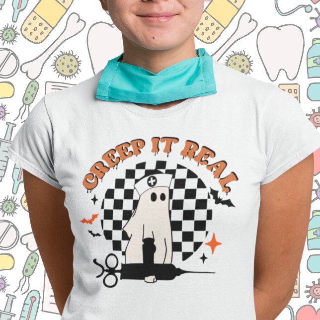 Retro Halloween Creep it Real Nurse T Shirt (Skapare uppladdad)