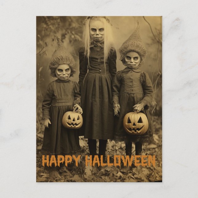 Retro Halloween kusliga barn med utskurna pumpor Vykort (Framsida)