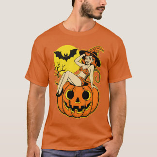 Retro Halloween Pinup Witch på Pumpkin T Shirt