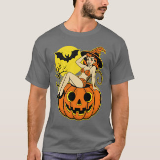 Retro Halloween Pinup Witch på Pumpkin T Shirt