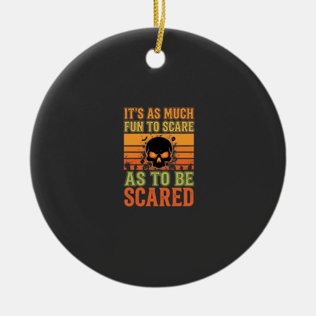 Retro Halloween Scare Skull Design_1 Julgransprydnad Keramik (Framsidan)
