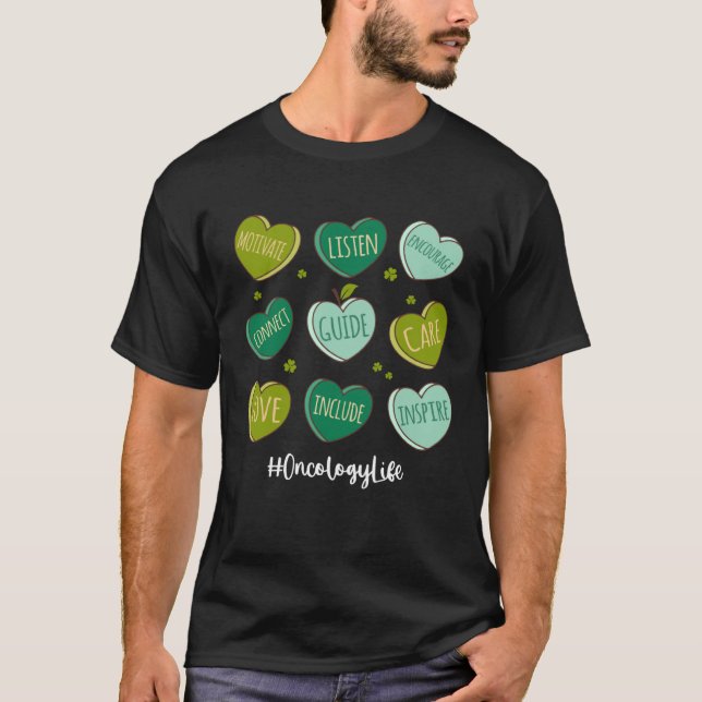 Retro Hearts Oncology Nurse Life  St Patrick s Day T Shirt (Framsida)
