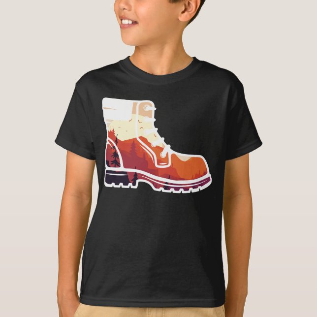 Retro Hiking Shoe Ligcape - Wilderness Sunset T Shirt (Framsida)