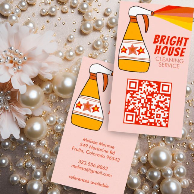 Retro House Städning Service Spray Flaska QR-kod Visitkort (Spray bottle house cleaner business cards with custom QR code)