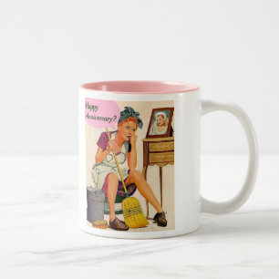 Retro Housefru-årsdag Två-Tonad Mugg