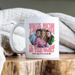 Retro i Mamma är getfoto Mugg<br><div class="desc">Retro-get mugg för mamma med anpassningsbar foto. Ditt foto kommer att visas i en vågigt kant-dekalform och ramas in med "detta mamma är geten". Anpassa till namn om barnet, barnen eller den text du vill ha. Använda på samma fotoframsida och baksida, eller ett annat foto för varje sida. Du kan...</div>