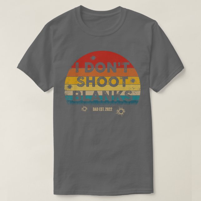 Retro I Shoot Blanks Gender Reveal Baby Show T Shirt (Design framsida)