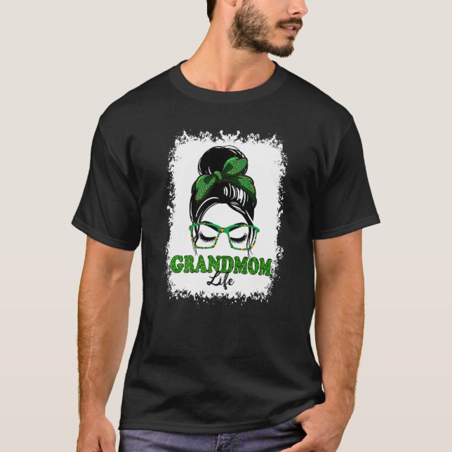Retro Irish Messy Bun Grandmamma Life Shamrock Pat T Shirt (Framsida)
