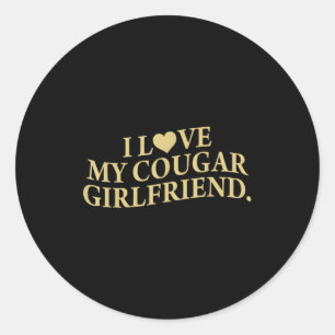 Retro Jag älskar min Cougar-flickvän Rolig pojkvän Runt Klistermärke