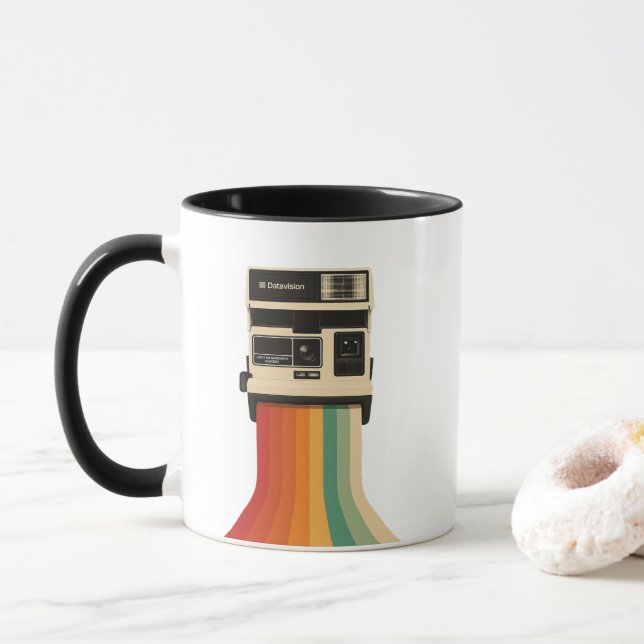Retro kamera med regnbågsutskrift mugg (Med munk)