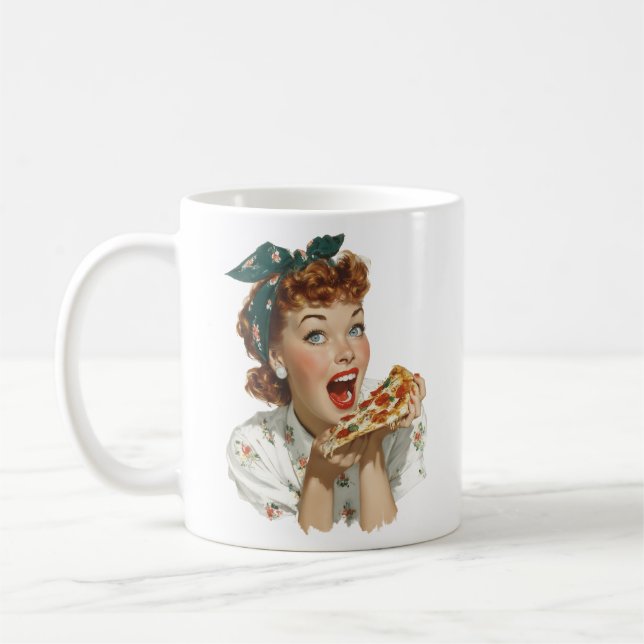 Retro Kvinna som njuter av pizzaslice Kaffemugg (Vänster)