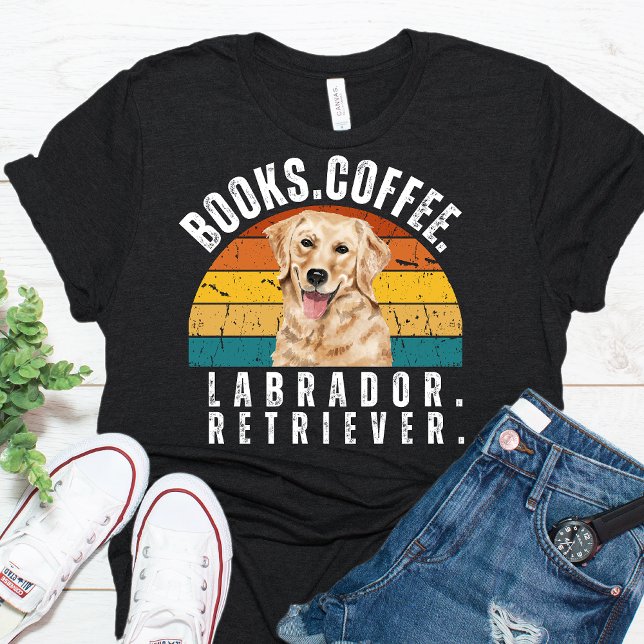 Retro Labrador Hund Bokar-kaffe T Shirt (Skapare uppladdad)