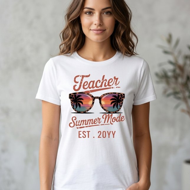 Retro Lärar Sommarmodus Anpassad Text  T Shirt (Skapare uppladdad)