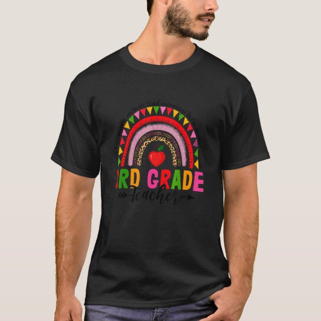 Retro Leopard Rainbow 3rd Grade Teacher Back To Sc T Shirt (Framsida)