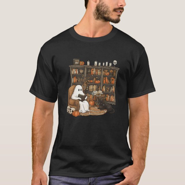 Retro Librarian Bookshelf Teacher Boujee Ghost Cat T Shirt (Framsida)