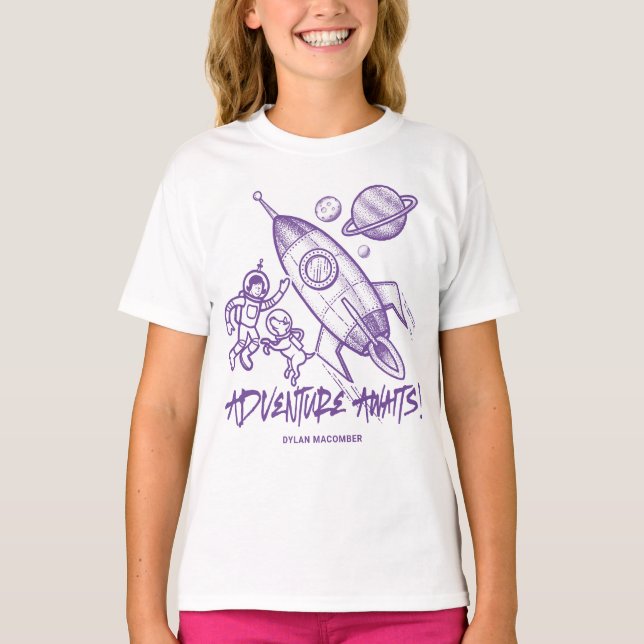 Retro Lila White Space Travel Rocket Astronaut T Shirt (Framsida)