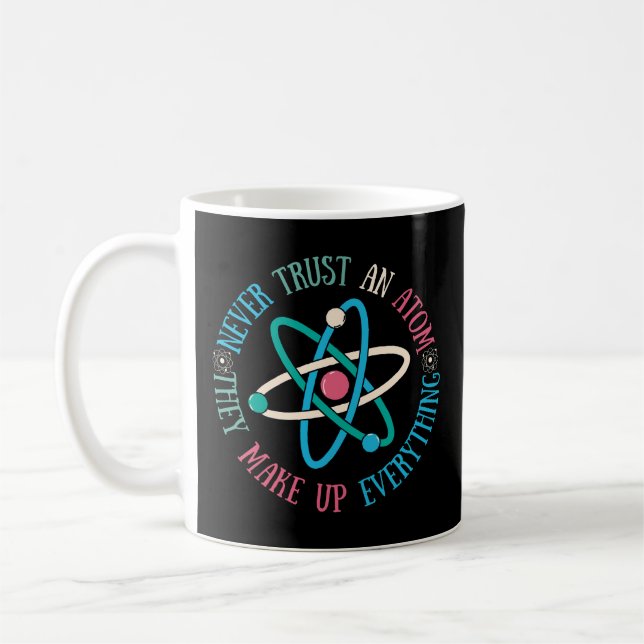 Retro litar aldrig på en atom de gör allt kaffemugg (Vänster)