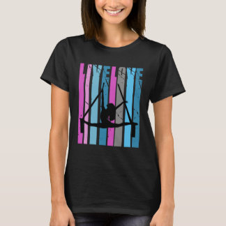 Retro Live Kärlek Aerialist Silhouette Squad Färg T Shirt
