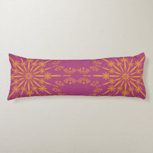 Retro Mandala Boysenberry Body Pillow Kroppskudde