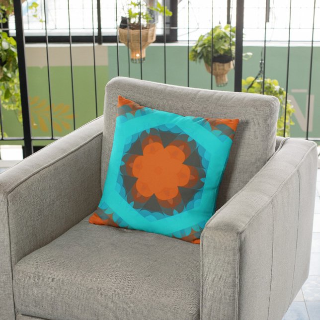 Retro Mandala Flower Orange och Blue Kudde (Skapare uppladdad)