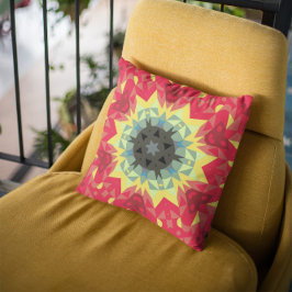 Retro Mandala Flower Red and Gult Kudde