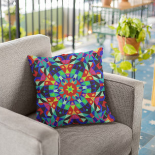Retro Mandala Flower Red Grönt and Blue Kudde