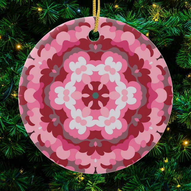 Retro Mandala Rosa Red and White Julgransprydnad Keramik (Pink Red and White Retro Mandala Ornament by Wormhole Orbital)