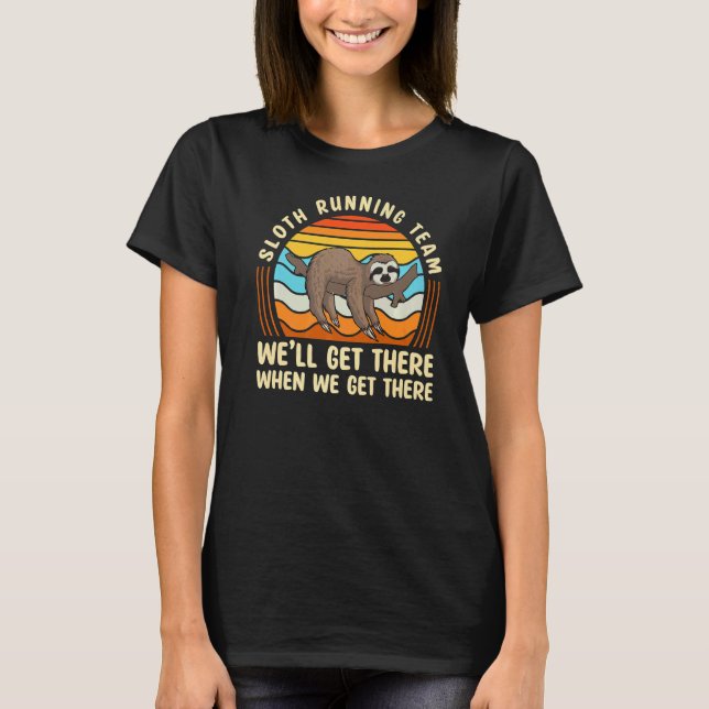 Retro Marathoner Marathon Springer Sloth Running T Shirt (Framsida)
