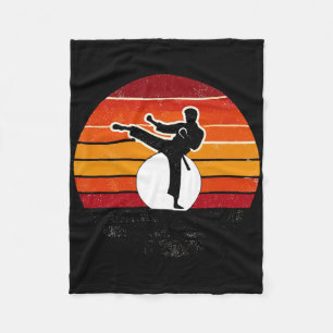 Retro Martial Arts Sunset Silhouette Kick - Karate Fleecefilt