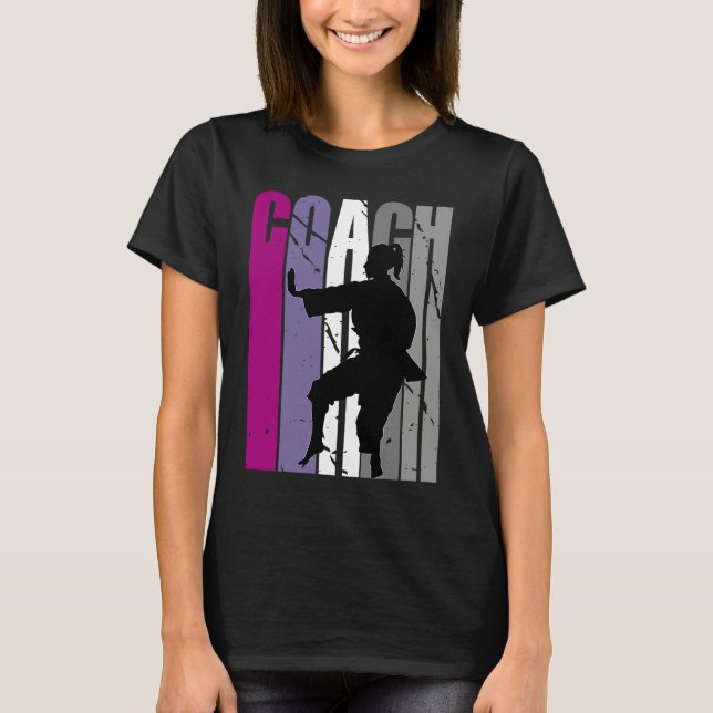 Retro Master Karate Instructor Feminine Coach Coac T Shirt (Framsida)