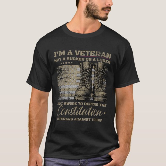 Retro Militära veteraner mot trumpprotester T Shirt (Framsida)