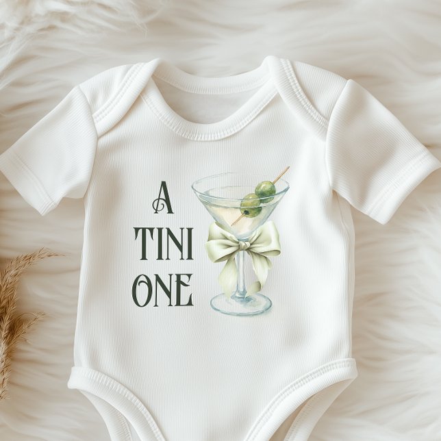 Retro Minimalist A Tini One Martini Baby Shower T Shirt (Skapare uppladdad)