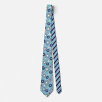 Retro Modern Blue och Cream Flowers mönstrade