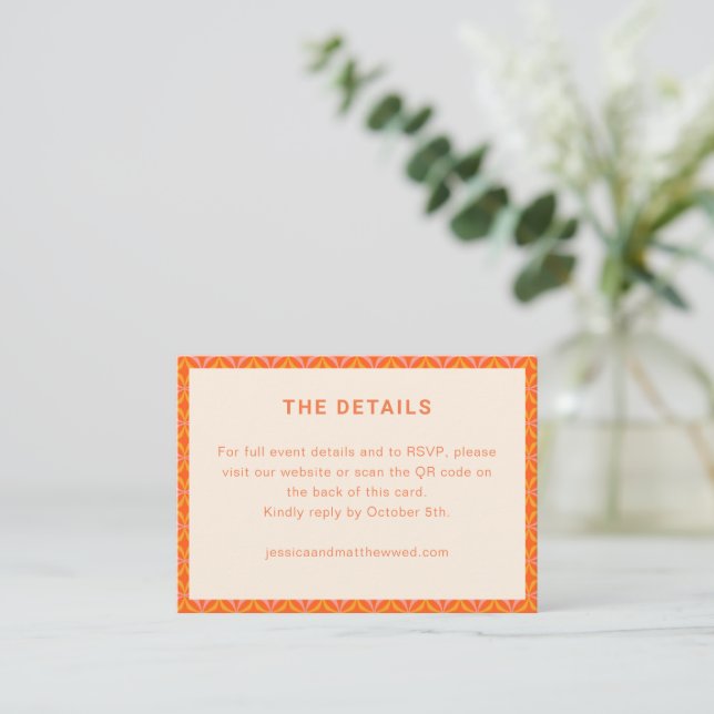 Retro Modern Orange Geometric Wedding RSVP QR Code Tilläggskort (Stående Fram)