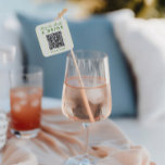 Retro Modern Vintage Gul Sängkammare QR-kod Fyrkantigt Klistermärke<br><div class="desc">Ge en modern touch till brudens möhippa med denna Retro Moderna Vintage Gula Bachelorette QR-kod Fyrkantig Klistermärke. Denna dekal blandar sömlöst vintage-estetik med en modern twist och visar upp en stilren blå design och en anpassningsbar QR-kod. Fånga essensen av retro-vibbar med en modern kant, vilket gör den till ett dynamiskt...</div>