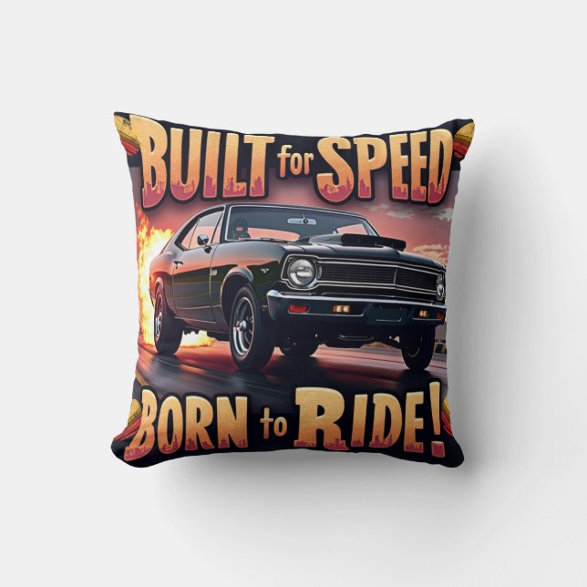 Retro Muscle - Byggt för Speed Graphic Tee Kudde (Framsida)