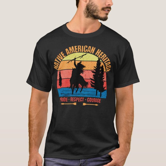 Retro Native American Heritage T Shirt (Framsida)