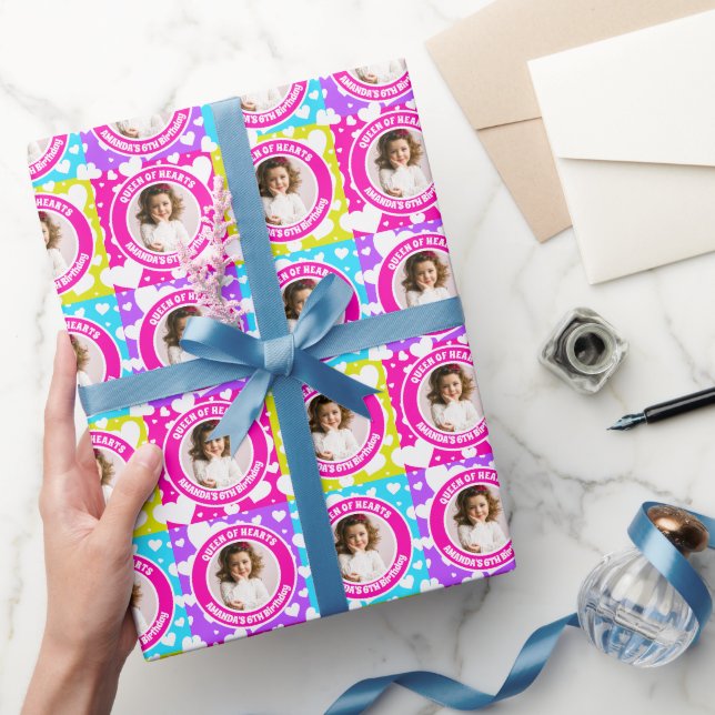 Retro Neon Queen of Hearts Birthday Photo Presentpapper (Gifting)