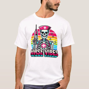 Retro Neon Skelett Sjuksköterska � Roligt Spöklig T Shirt