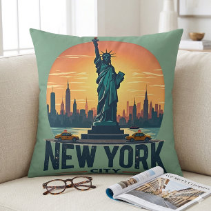 Retro New York Citys siluett med frihetsgudinnan Kudde