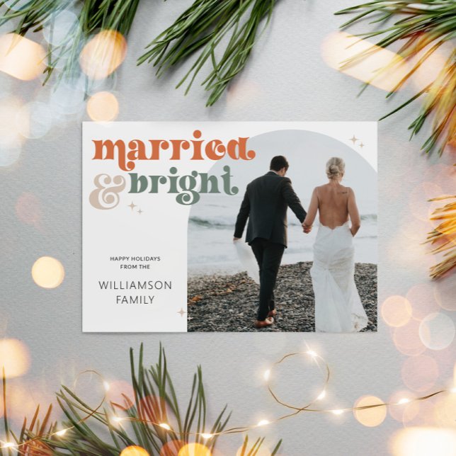 Retro Newlyged Arch Photo Married & Bright Helg Vykort (Married & Bright Newlywed Christmas Postcard)