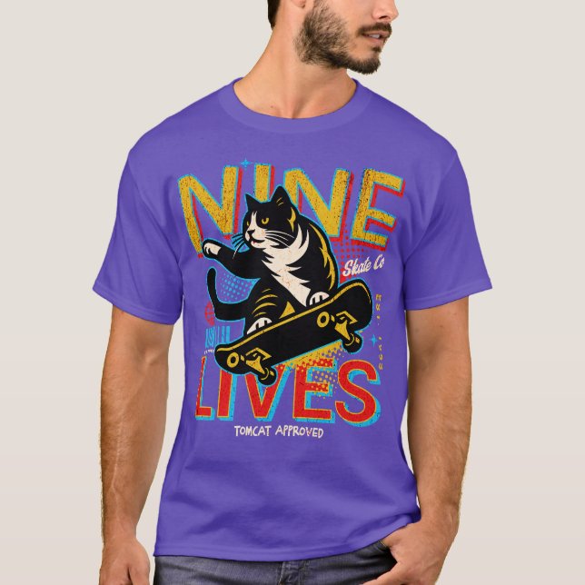 Retro Nine Lives Skate Co Funny Skateboarding Cat T Shirt (Framsida)