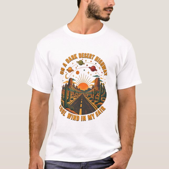 Retro ökenvägsolnedgång t shirt (Framsida)
