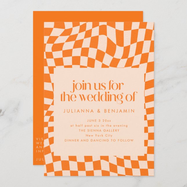 Retro Orange Abstract Check Wedding QR Code RSVP Inbjudningar (Fram/baksida)