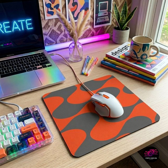 Retro orange mod-vågmönster musmatta (Your desk called. It’s tired of looking boring.)