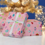 Retro Ornaments Rosa jul Presentpapper<br><div class="desc">Retro Ornaments Rosa julomslag pappra med flera handmålade vintagar i färg alla på rosa stjärnsprängningar och atombakgrunden i mönster. En toppen roligt som kan dekorera din gåva under detta år Julgran. Du kan göra mönster på inslagningen papper mindre eller större.</div>