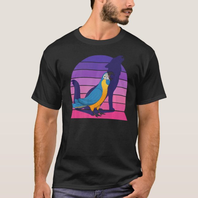 Retro Parrot I Howling Varg I Screaming Blue Macaw T Shirt (Framsida)