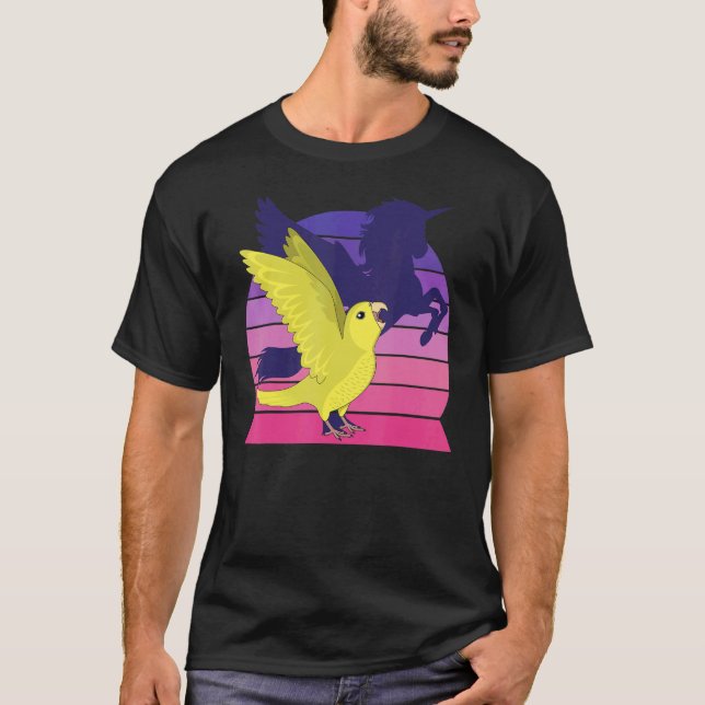 Retro Parrot I Winged Unicorn I Screaming Yellow P T Shirt (Framsida)