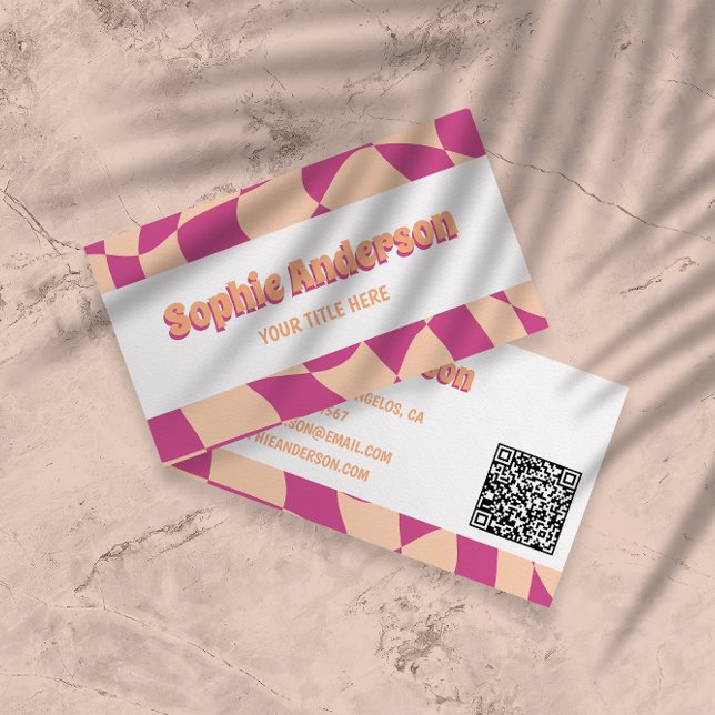 Retro Pink & Peach Wavy Pattern with QR Code  Visitkort (Skapare uppladdad)